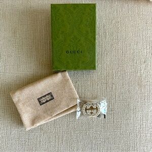 100% Authentic brand NEW Gucci hair clip (never wore)